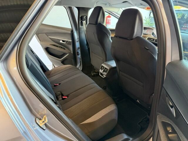 PEUGEOT 3008 1.5 HDI 
