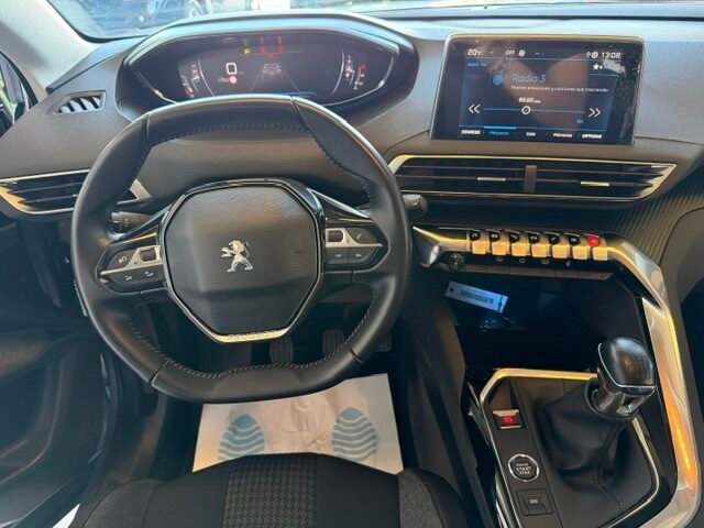 PEUGEOT 3008 1.5 HDI 